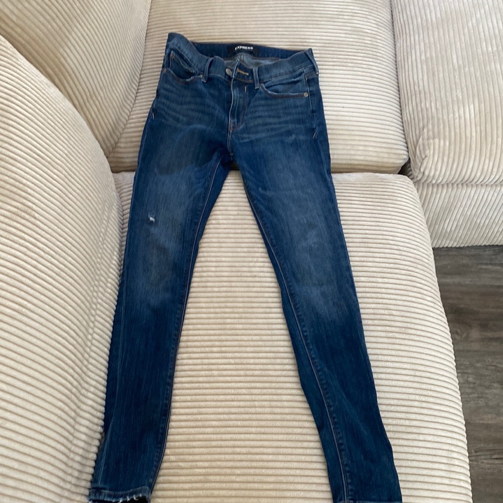 Express jeans EUC midrise 4R